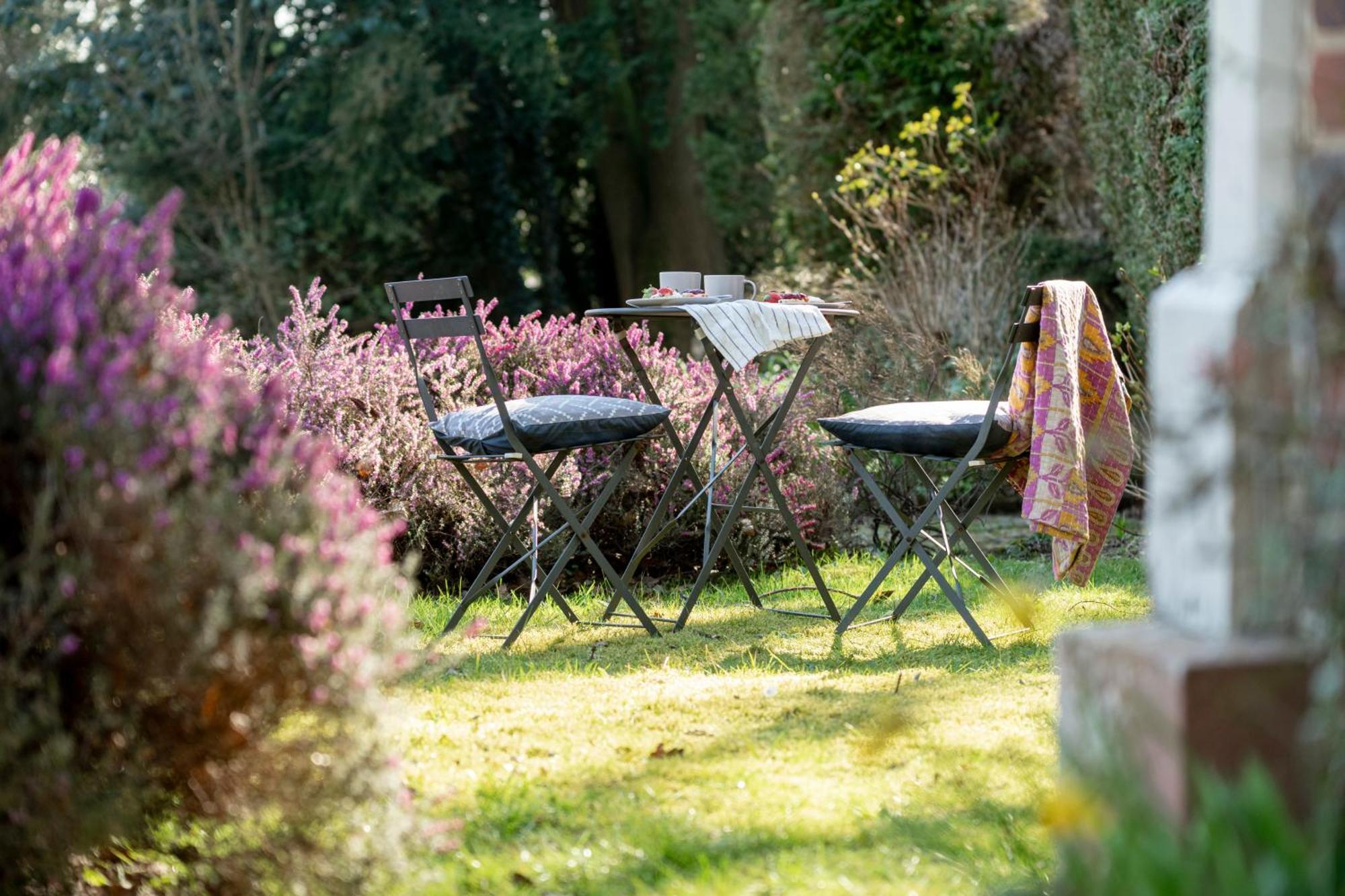 Old Mill Lodge By Huluki Sussex Stays Hurstpierpoint Extérieur photo